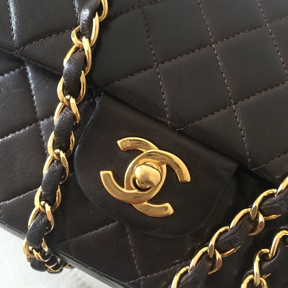 🎊2x HOST PICK🎊 Chanel Classic Medium Double Flap, Emergency Sale: PRICE FIRM - Picture 11 of 17